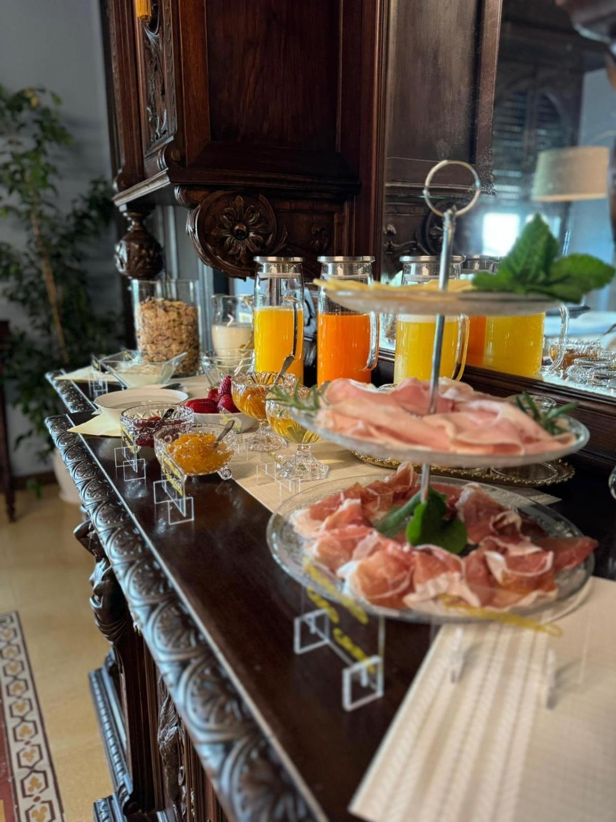 Tenuta Il Poggio - Luxury B&B Felegara Buitenkant foto