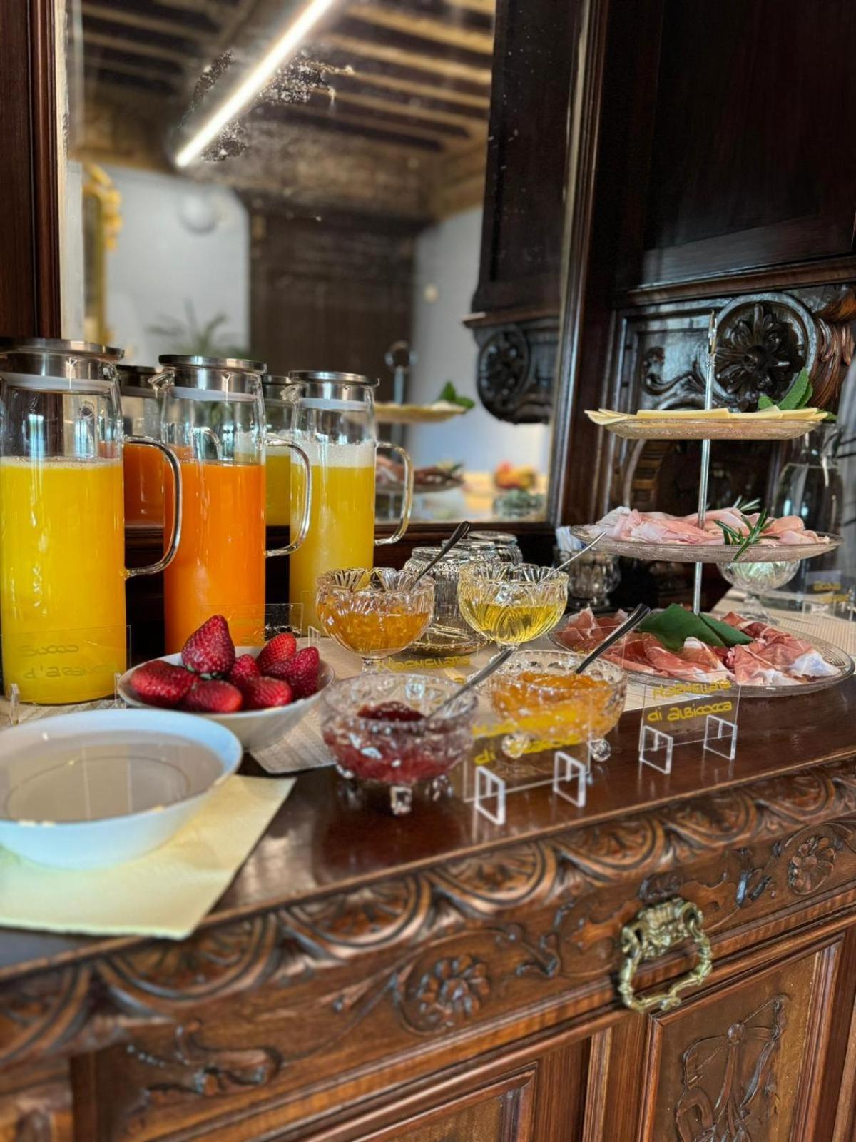 Tenuta Il Poggio - Luxury B&B Felegara Buitenkant foto
