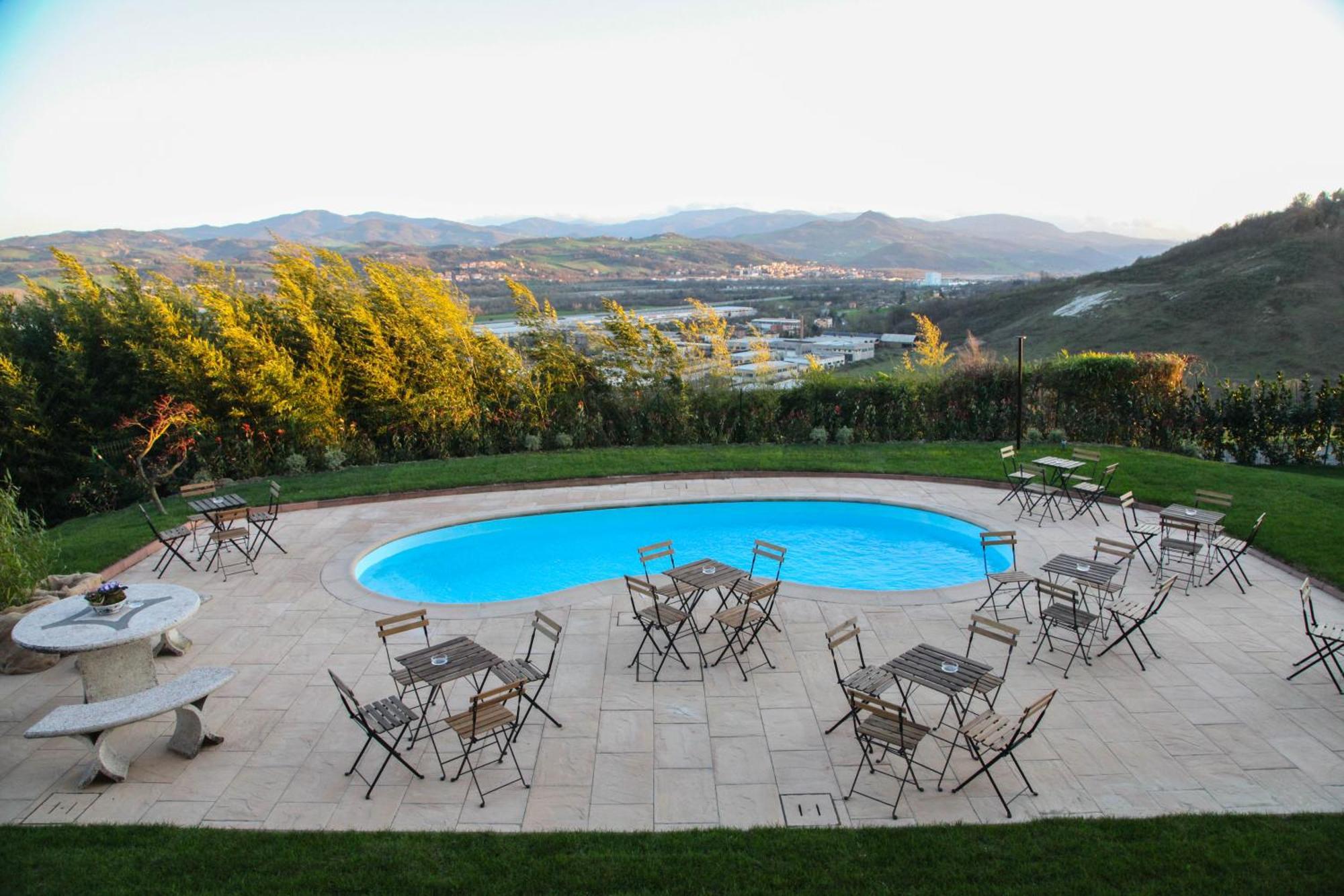 Tenuta Il Poggio - Luxury B&B Felegara Buitenkant foto